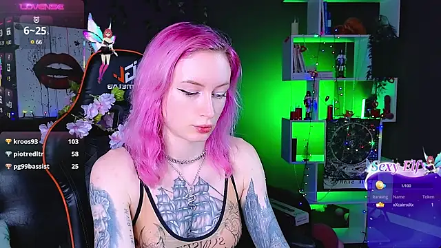 Snapshot of _HelenCarter chatting on February 24, 3:02 am HelenCarter online show from February 24, 3:02 am