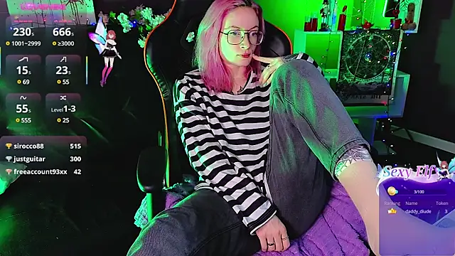 Snapshot of _HelenCarter chatting on March 4, 2:49 am HelenCarter online show from March 4, 2:49 am