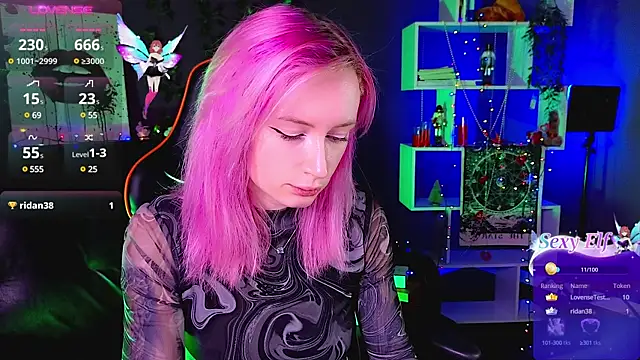 Snapshot of _HelenCarter chatting on March 9, 8:42 pm HelenCarter online show from March 9, 8:42 pm