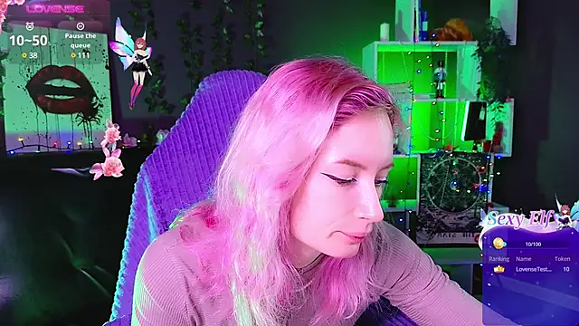 Snapshot of _HelenCarter chatting on March 22, 8:26 pm HelenCarter online show from March 22, 8:26 pm