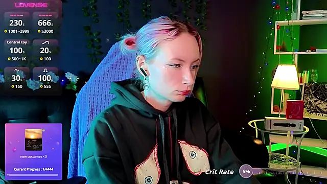 Snapshot of _HelenCarter chatting on September 28, 8:47 pm HelenCarter online show from September 28, 8:47 pm