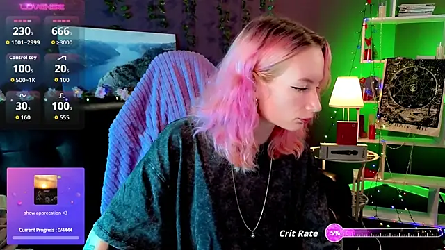 Snapshot of _HelenCarter chatting on November 15, 8:38 pm HelenCarter online show from November 15, 8:38 pm