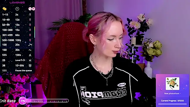 Snapshot of _HelenCarter chatting on May 8, 8:47 pm HelenCarter online show from May 8, 8:47 pm