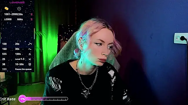 Snapshot of _HelenCarter chatting on May 10, 8:36 pm HelenCarter online show from May 10, 8:36 pm