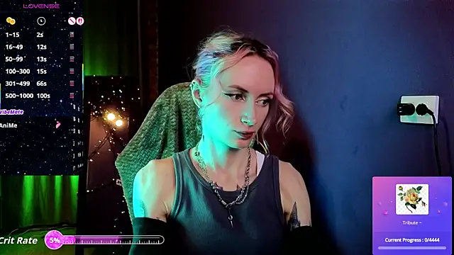 Snapshot of _HelenCarter chatting on May 12, 8:17 pm HelenCarter online show from May 12, 8:17 pm