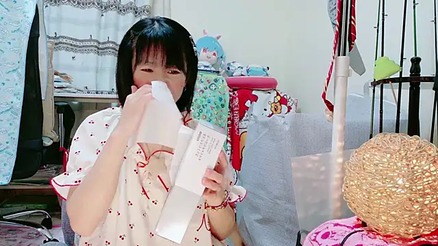 renapiyon8182 online show from March 18, 7:10 pm