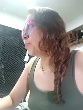 Snapshot of rossmexicana_x chatting on February 21, 7:04 pm rossmexicana x online show from February 21, 7:04 pm