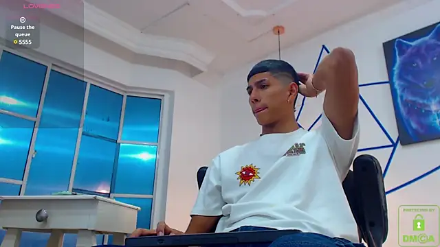 Snapshot of Valerio_20 chatting on December 15, 4:07 am Valerio 20 online show from December 15, 4:07 am