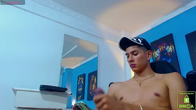 Snapshot of Valerio_20 chatting on January 22, 11:32 pm Valerio 20 online show from January 22, 11:32 pm