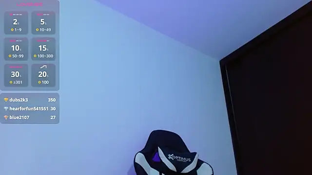 Snapshot of Valerio_20 chatting on March 8, 11:07 pm Valerio 20 online show from March 8, 11:07 pm