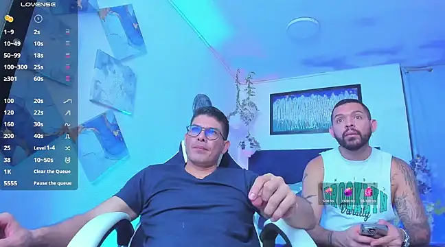 Snapshot of Adil_aminn chatting on January 29, 5:35 pm Adil aminn online show from January 29, 5:35 pm