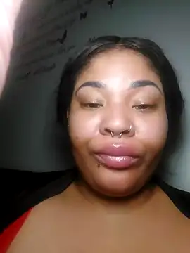 Snapshot of uniquechina69 chatting on December 13, 3:38 am uniquechina69 online show from December 13, 3:38 am