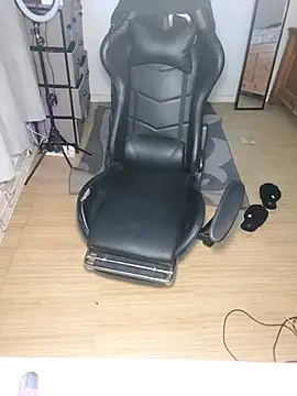 Snapshot of uniquechina69 chatting on March 8, 2:45 am uniquechina69 online show from March 8, 2:45 am