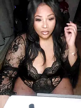 Snapshot of uniquechina69 chatting on October 5, 9:13 pm uniquechina69 online show from October 5, 9:13 pm