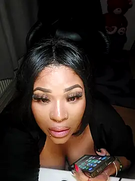 Snapshot of uniquechina69 chatting on October 22, 11:48 pm uniquechina69 online show from October 22, 11:48 pm