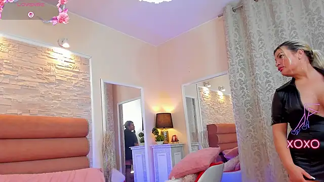 ArianaCroft online show from March 31, 6:47 am