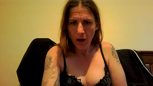 Steff8u online show from December 3, 8:40 pm