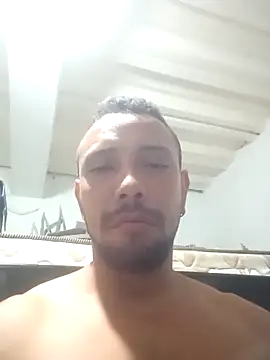 Snapshot of Thiago_Summers chatting on May 10, 10:31 am Thiago Summers online show from May 10, 10:31 am