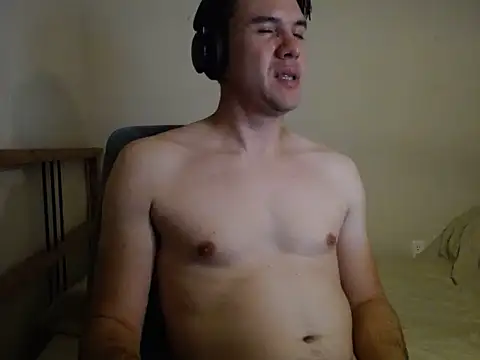 Snapshot of joaoalmeida3142 chatting on July 27, 2:29 am joaoalmeida3142 online show from July 27, 2:29 am