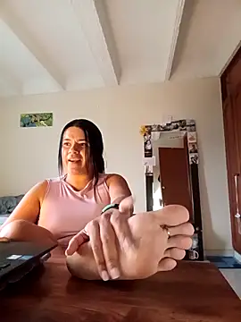 carlajames  online show from March 17, 10:35 pm