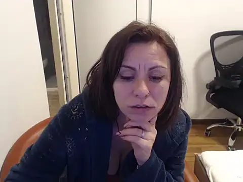 Emmatoo online show from March 21, 9:18 pm