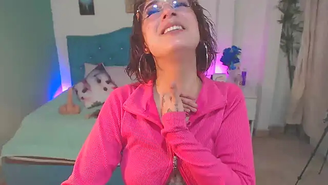 Snapshot of Cinthya-Gomez6 chatting on March 3, 6:01 pm Cinthya-Gomez6 online show from March 3, 6:01 pm