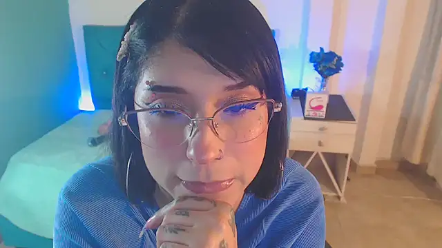 Snapshot of Cinthya-Gomez6 chatting on March 19, 5:39 pm Cinthya-Gomez6 online show from March 19, 5:39 pm