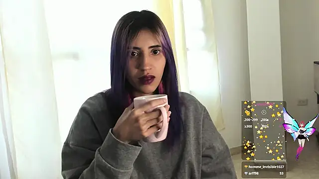 Snapshot of linnie_ chatting on December 12, 11:29 am linnie  online show from December 12, 11:29 am