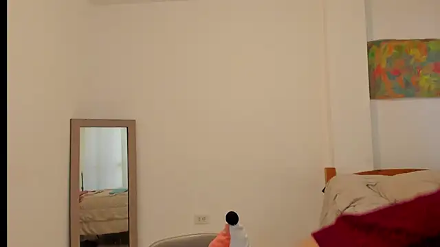 Snapshot of linnie_ chatting on March 9, 11:25 am linnie  online show from March 9, 11:25 am