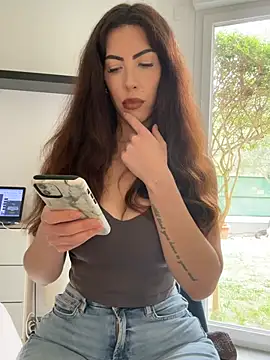 Eyline online show from April 12, 9:36 am