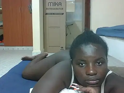 hotebbbyy online show from February 8, 11:13 am