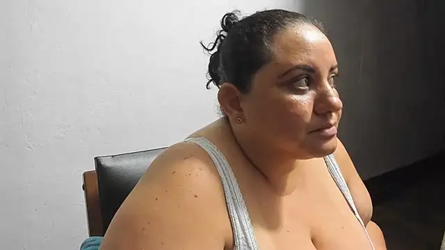 tetasgrandes karol online show from March 8, 2:04 am