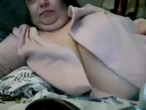 Snapshot of WHITEDAROSE chatting on February 10, 7:38 pm WHITEDAROSE online show from February 10, 7:38 pm