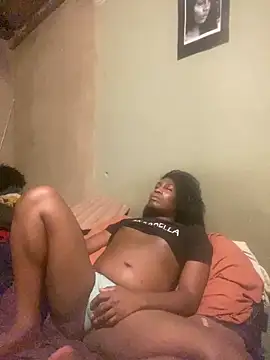 Moorella1 online show from April 4, 5:21 pm