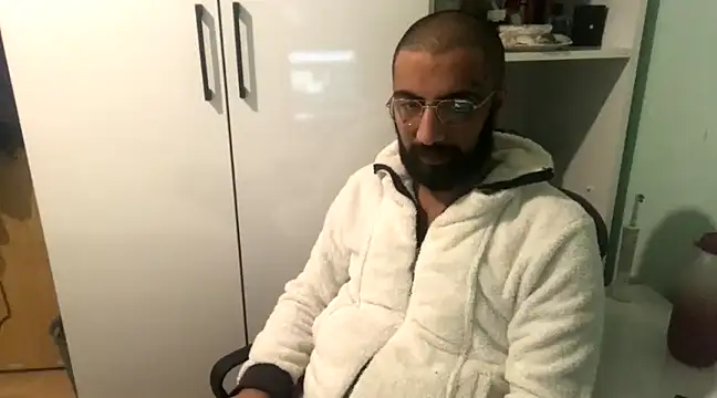 MasterKARATASSAKK online show from March 1, 11:15 pm