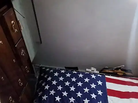 Snapshot of 69LanceRomance69 chatting on January 18, 9:57 am 69LanceRomance69 online show from January 18, 9:57 am