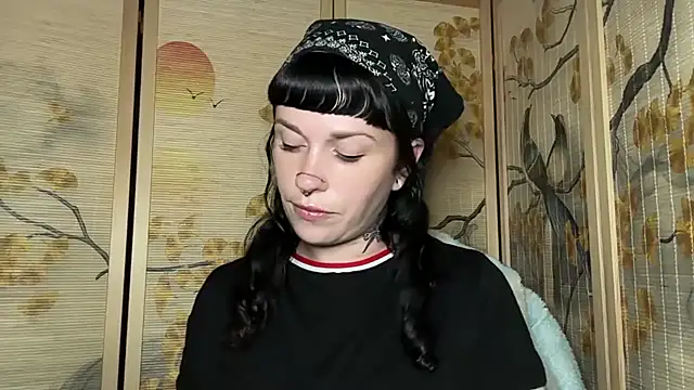 Snapshot of Marcelinegoddess chatting on June 22, 3:58 am Marcelinegoddess online show from June 22, 3:58 am