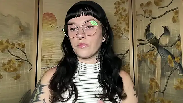 Snapshot of Marcelinegoddess chatting on July 5, 3:34 am Marcelinegoddess online show from July 5, 3:34 am