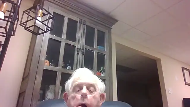 bootlegmanz online show from April 3, 7:12 pm