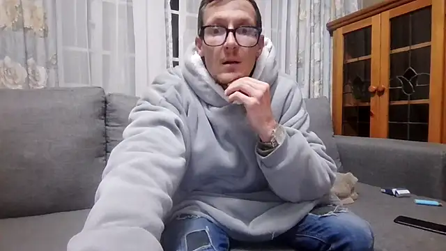 Snapshot of TheSouthernKing chatting on June 4, 8:48 pm TheSouthernKing online show from June 4, 8:48 pm