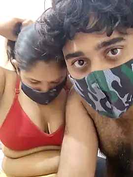 IND COUPLE1 online show from January 3, 11:14 am