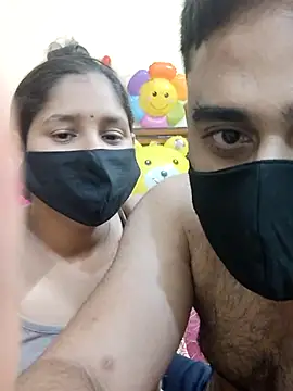 IND COUPLE1 online show from March 1, 8:31 pm