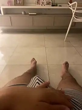 Snapshot of Juanes432 chatting on February 16, 4:41 am Juanes432 online show from February 16, 4:41 am