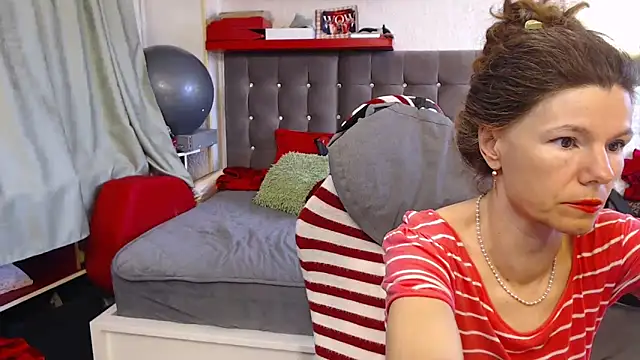 kellyterapy online show from April 10, 10:42 am