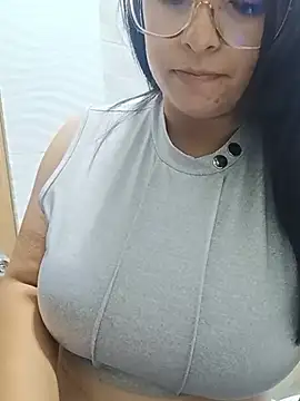 Snapshot of _Angelinaandrade_ chatting on July 14, 1:19 am Angelinaandrade online show from July 14, 1:19 am
