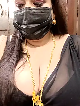 Snapshot of ashikaa_r chatting on February 1, 1:09 pm ashikaa r online show from February 1, 1:09 pm