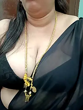 Snapshot of ashikaa_r chatting on February 2, 5:42 am ashikaa r online show from February 2, 5:42 am