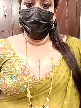 Snapshot of ashikaa_r chatting on March 4, 5:03 pm ashikaa r online show from March 4, 5:03 pm