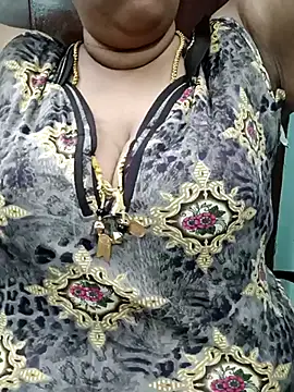 Snapshot of ashikaa_r chatting on March 18, 9:10 pm ashikaa r online show from March 18, 9:10 pm