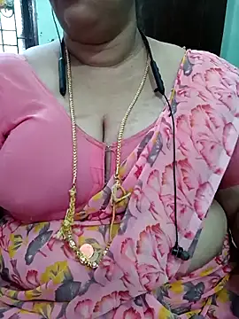 Snapshot of ashikaa_r chatting on May 14, 9:05 am ashikaa r online show from May 14, 9:05 am